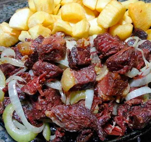Marmitex de carne de sol ou carne seca na Manteiga de garrafa