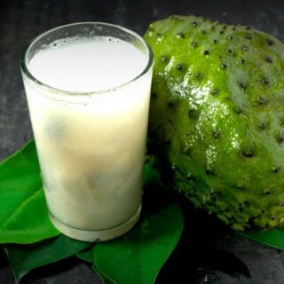 Suco natural de graviola
